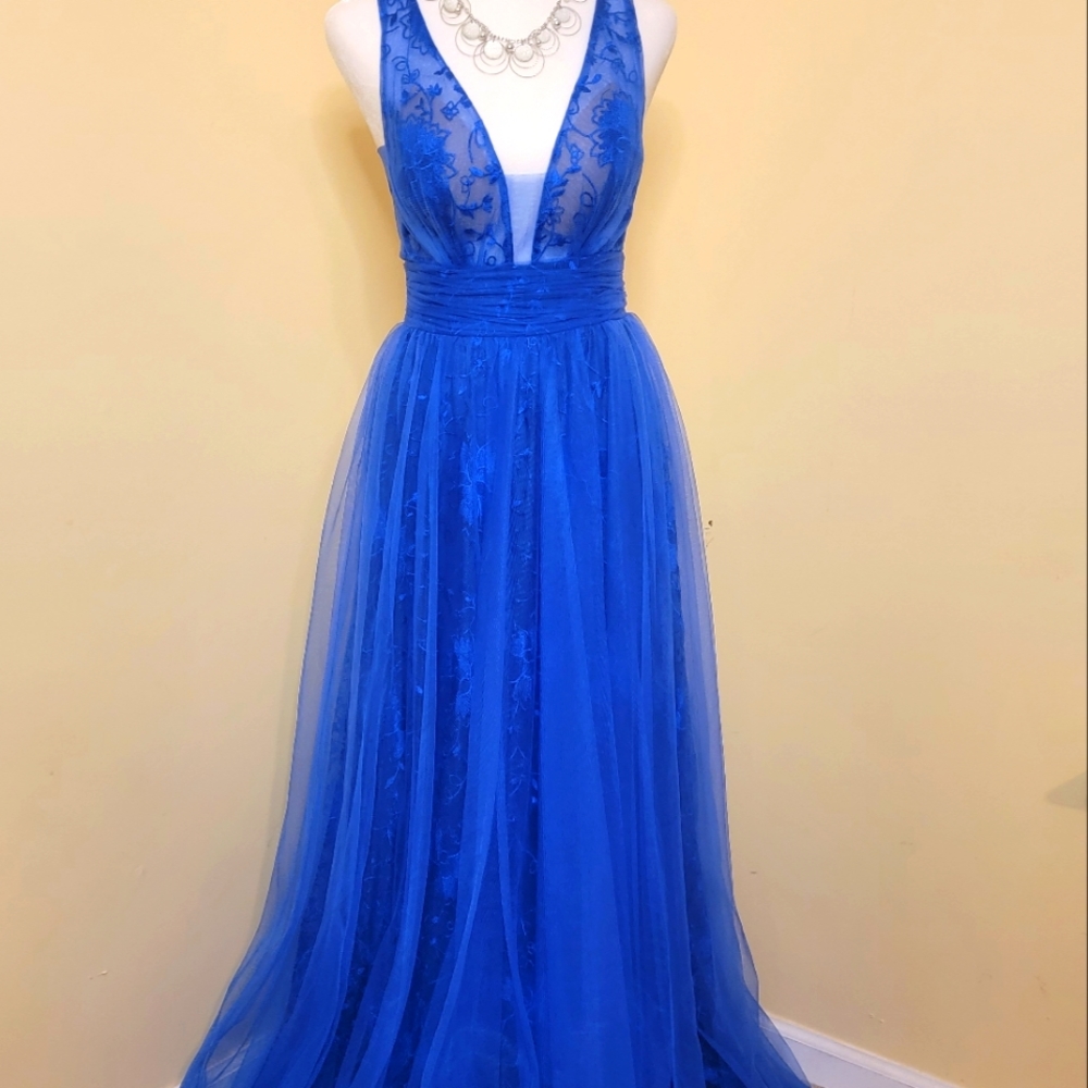 NWOT Hebeos custom fit long royal blue prom gown size S
